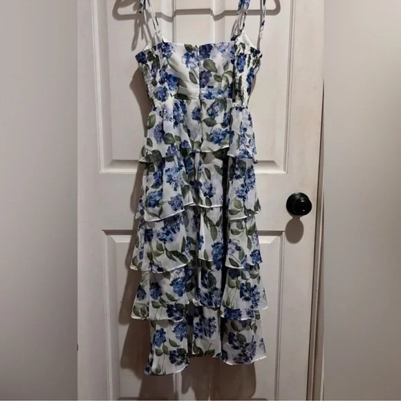 Sold ! Amanda uprichard floral dress - Picture 3 of 4
